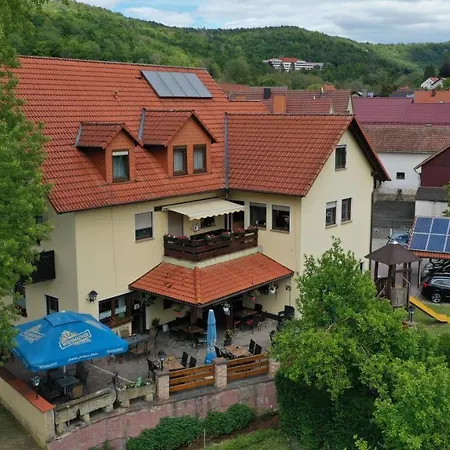 Landgasthof Zur Scheune بيت ضيافة باد ستافلستين